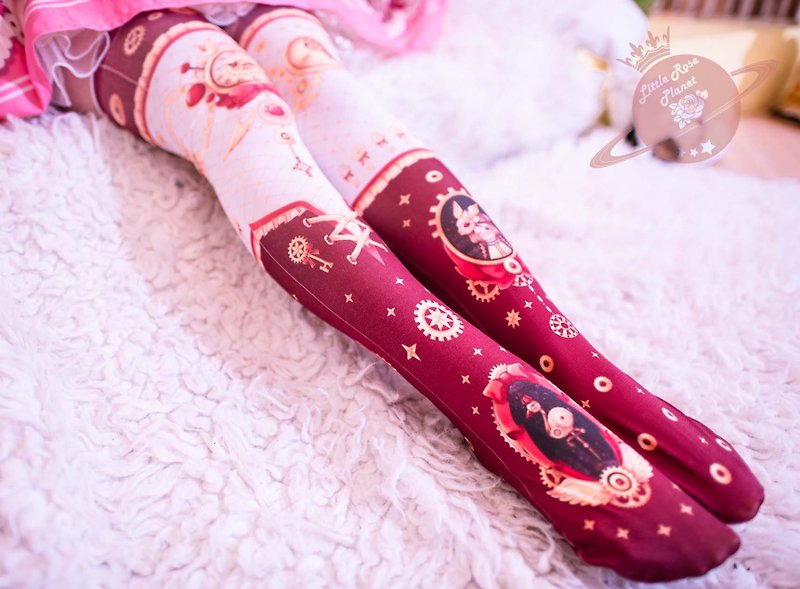 Little Rose Planet-Lolita/Four Seasons Theme Collection Autumn Socks: The Key of Dreamland | Lolita | Printed Socks - ถุงเท้า - เส้นใยสังเคราะห์ สีแดง