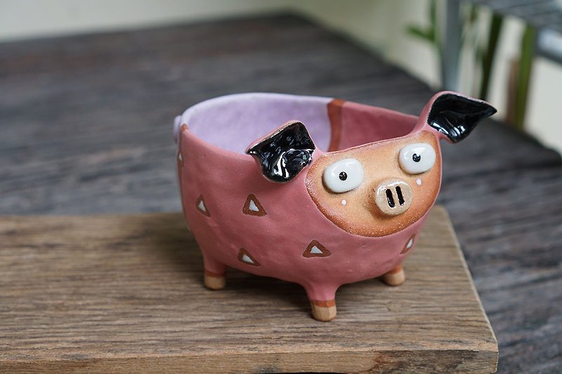 Pig pot , cactus , handmade ceramic , pottery - 花瓶/花器 - 陶 粉紅色