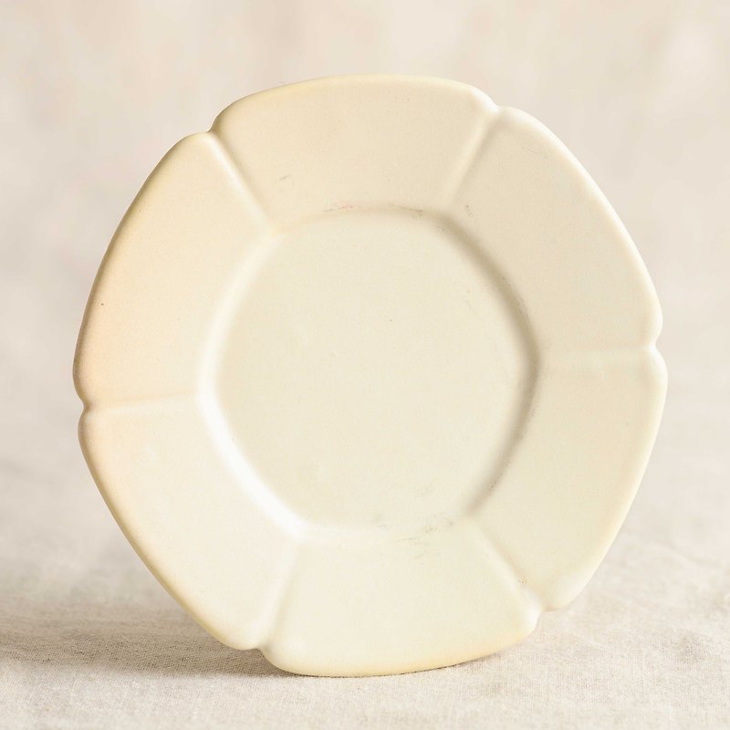小雛菊-盤器 - 盤子/餐盤 - 瓷 