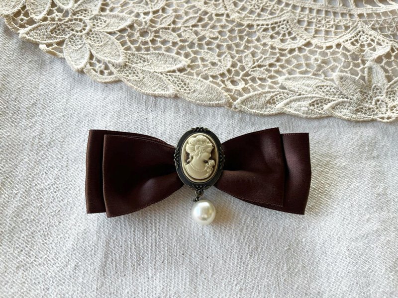 Vintage Brown Satin Ribbon Brooch With Cameo and dangling pearl in simple design - Brooches - Plastic Brown