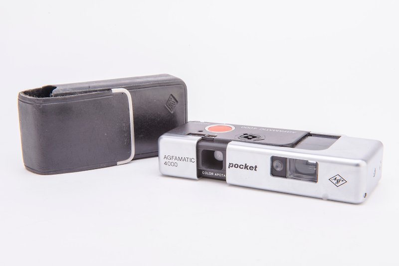 1973 AGFAMATIC Pocket 4000 (with leather case) pocket camera - Cameras - Other Metals Black