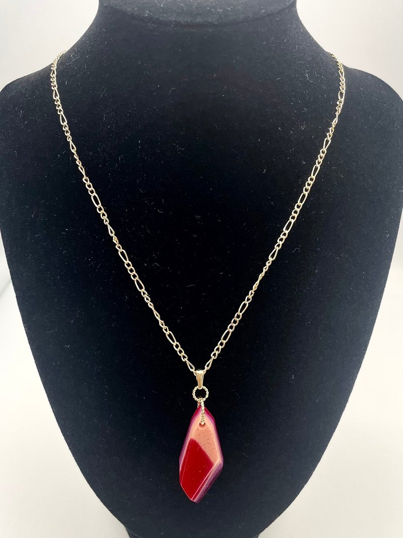 Shining sharp angle necklace red x pink - Necklaces - Resin Red