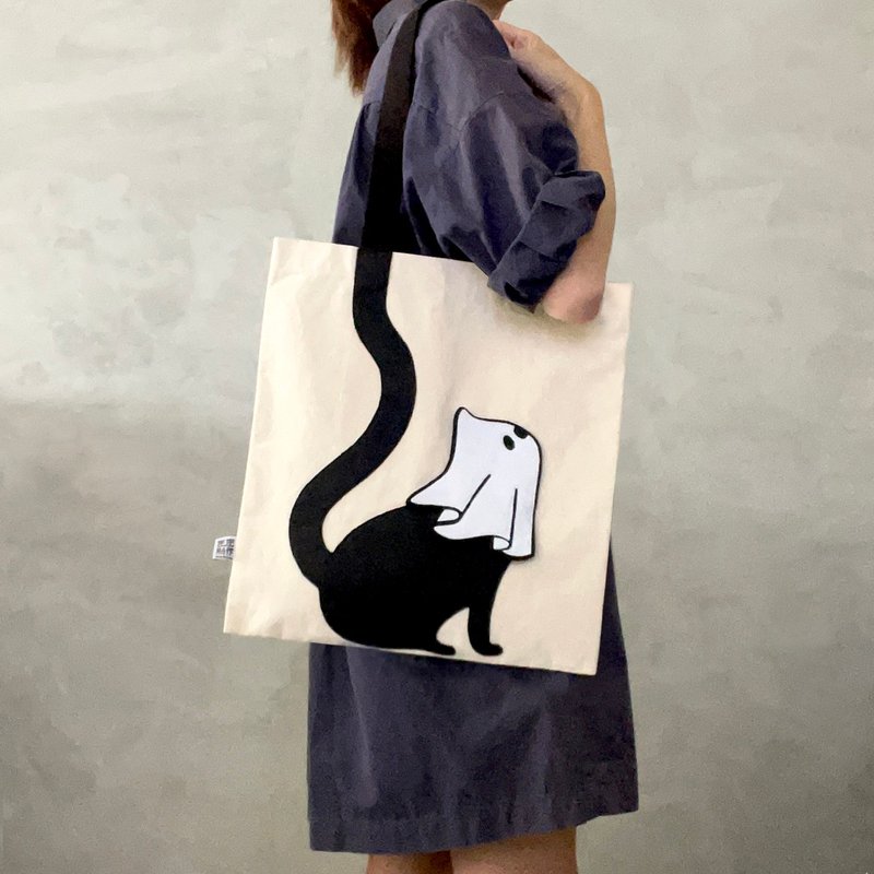 【Halloween Costume】Cat sits and pretends to be a ghost, canvas bag - กระเป๋าแมสเซนเจอร์ - ผ้าฝ้าย/ผ้าลินิน 