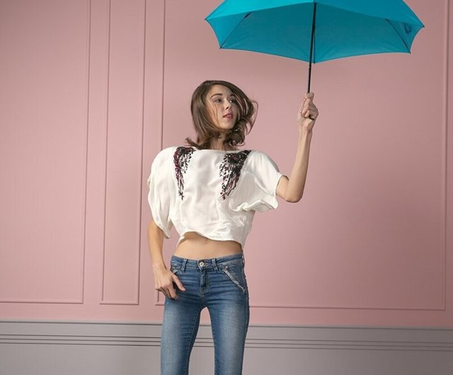 Windproof umbrella store Clearance