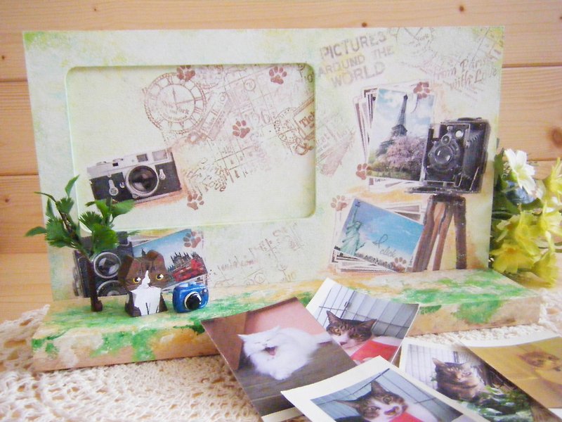 Travel pictures! Frame - Picture Frames - Wood Multicolor