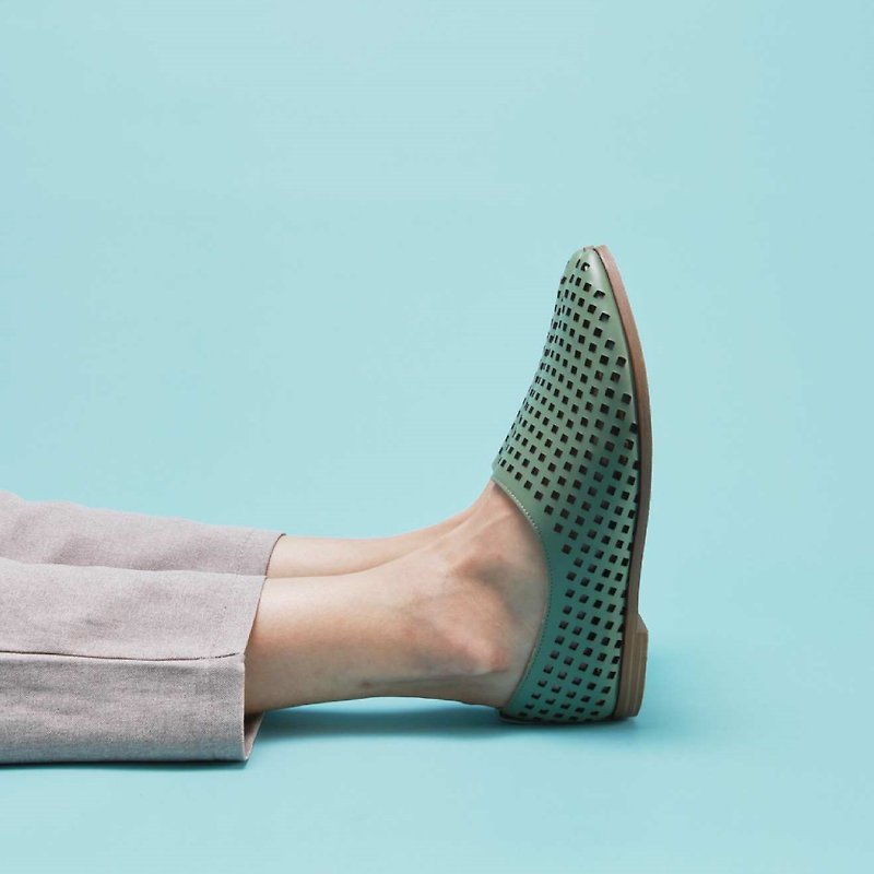 Pointy-toe Slippers | Dark sea green - รองเท้าลำลองผู้หญิง - หนังแท้ สีเขียว