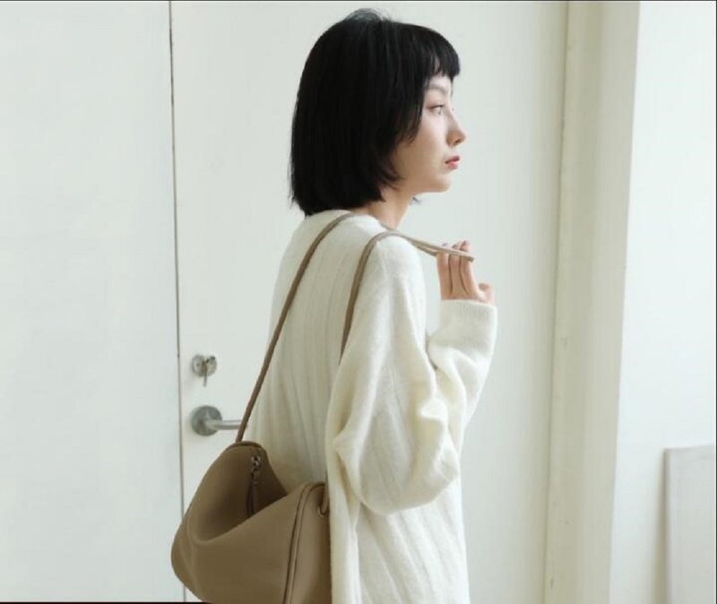 JOYDIVISION togo leather lychee pattern one-shoulder messenger female bag high-end commuter niche ins bag - Messenger Bags & Sling Bags - Genuine Leather 