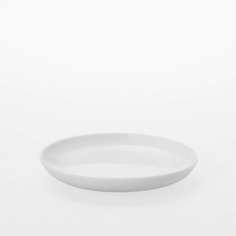 TG Round Porcelain Dish 150mm - Plates & Trays - Porcelain White