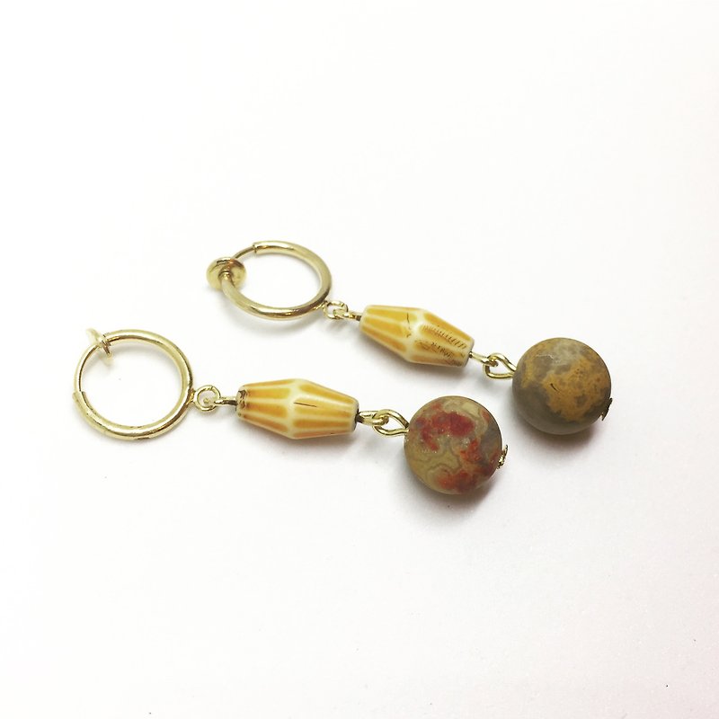 Jupiter tree needle / clip earring - Earrings & Clip-ons - Gemstone Brown