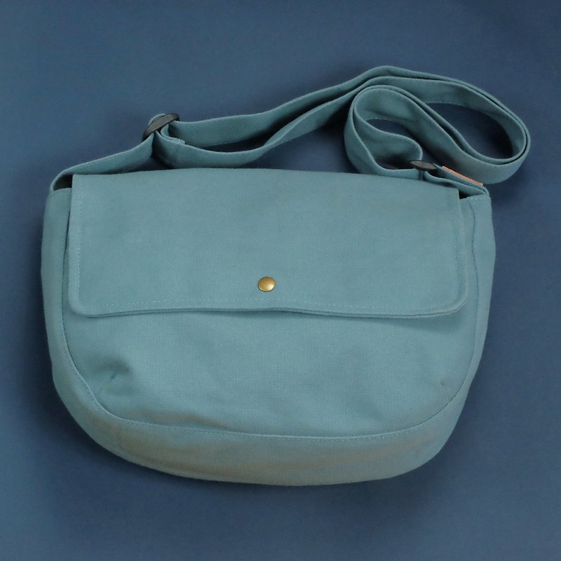 PAX - canvas crossbody bag (blue) - กระเป๋าเป้สะพายหลัง - ผ้าฝ้าย/ผ้าลินิน สีน้ำเงิน