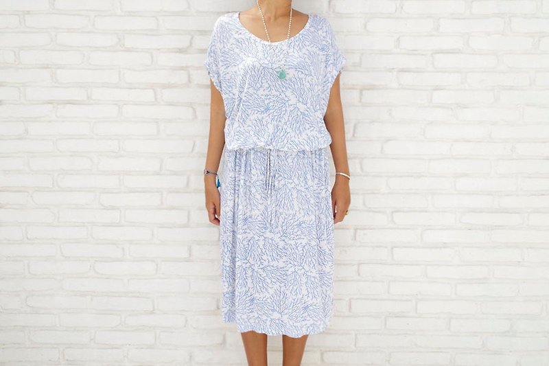 New of the summer! Coral print dolman sleeve long dress <Blue> - ชุดราตรี - วัสดุอื่นๆ สีน้ำเงิน