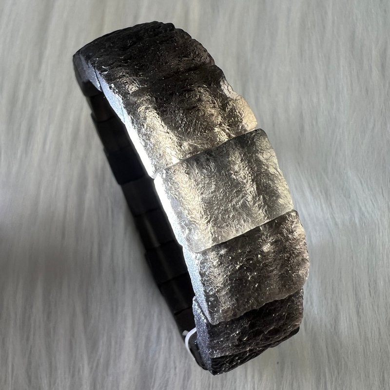 Sirius meteorite hand row | crystal rough stone | crystal hand row | - สร้อยข้อมือ - คริสตัล สีดำ