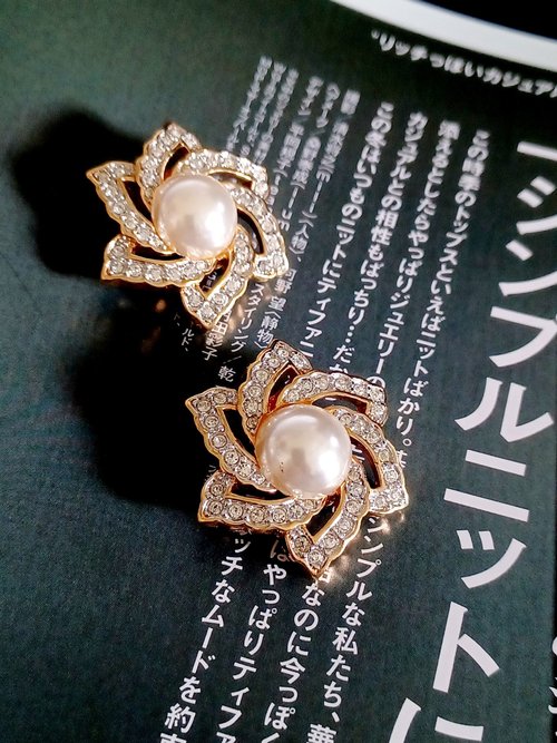 老時光製造所 vintage jewelry Swarovski 星型萊茵鑽珍珠 夾式耳環