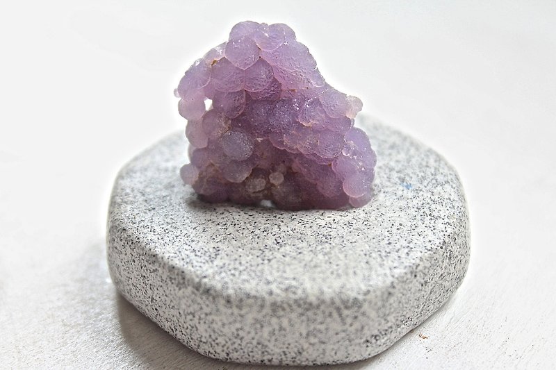 Stone planted SHIZAI ▲ special natural grape agate (with stand) ▲ - Items for Display - Paper Purple
