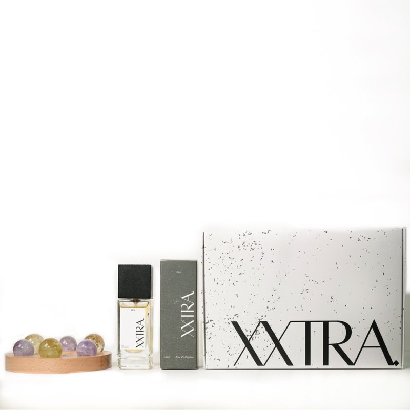 XXTRA Eau De Parfum 能量香水 & 水晶能量盤套裝 | LUX - 香水/香膏 - 精油 金色