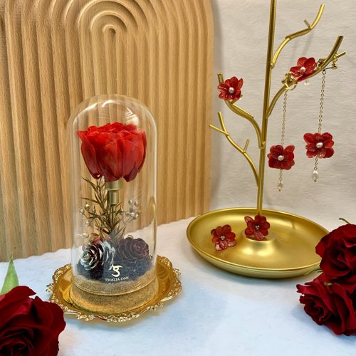 THALIA ONE 療癒系手作飾品 經典日常款 摯愛緋紅系列 真花 水鑽 細緻亮閃 (耳針/耳環)
