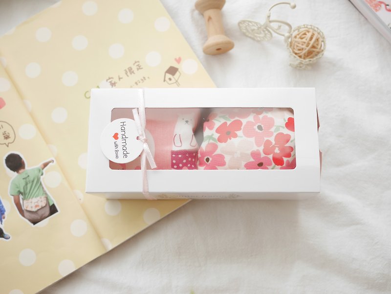 ランダムなデザインと色の六つ折り糸ゼッケン (ギフト ボックス + 祝福のフォト カード付き) 女性の宝物に即納 - 出産祝い用贈物 - コットン・麻 ピンク