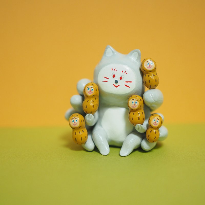 peanut nine-tailed cat - 公仔/玩偶 - 黏土 灰色