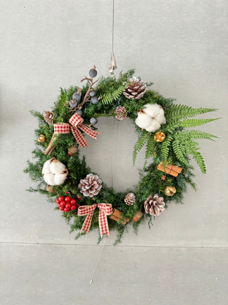 Everlasting Christmas Wreath Christmas Wreath - Dried Flowers & Bouquets - Plants & Flowers 