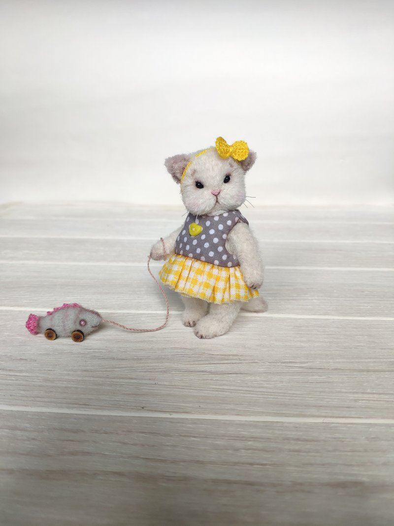 miniature kitty crocheted of fluffy yarn. - Stuffed Dolls & Figurines - Wool Yellow