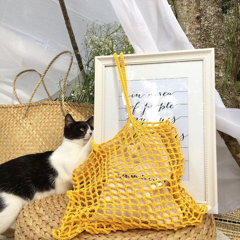 Yellow Nagridia Crochet Bag - กระเป๋าถือ - ผ้าฝ้าย/ผ้าลินิน สีเหลือง