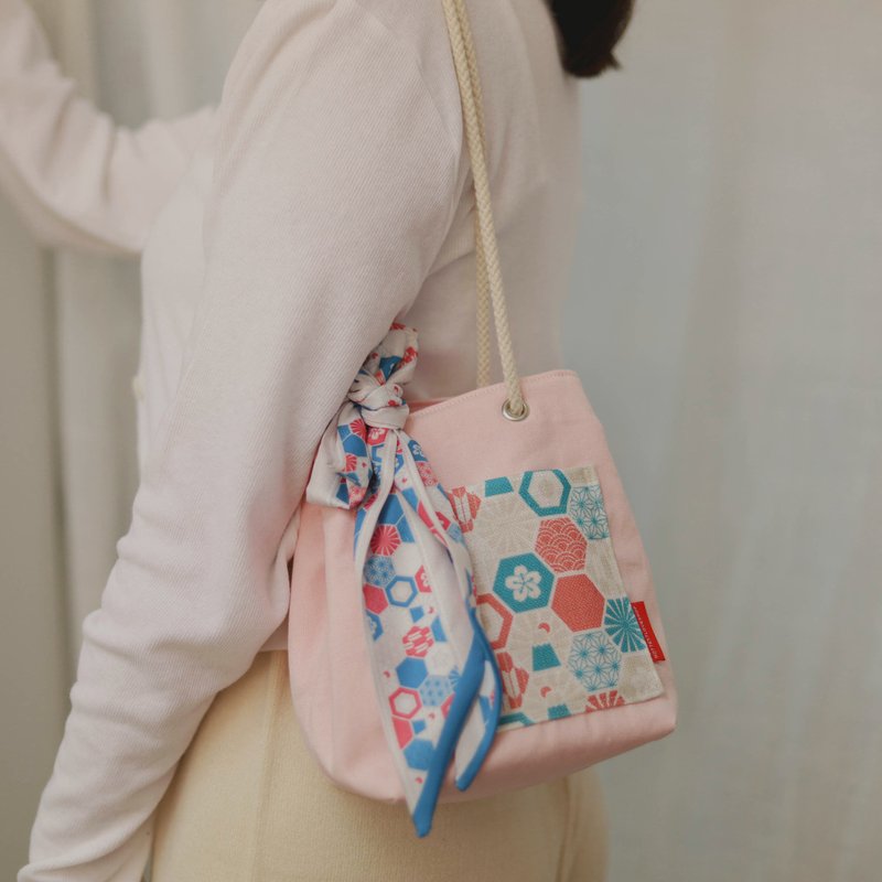 【Fisherman Bag】Mount Fuji/ Tile Series/ Hexagonal/ Pink Powder - Drawstring Bags - Cotton & Hemp Pink