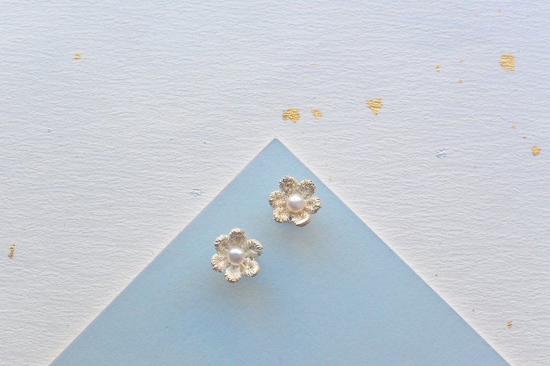 The fickle little flower-sterling silver lace earrings / two ways to wear-this is a single store - ต่างหู - โลหะ สีเงิน