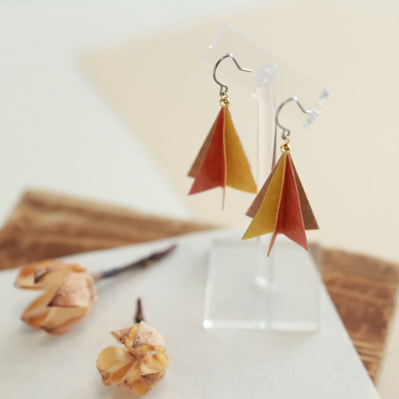 パラソル紙ピアス-オータムコレクション- - 耳環/耳夾/耳骨夾 - 紙 橘色