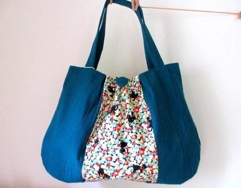 ハーフリネン 猫とお花のふんわりショルダーバッグ＊ブルー - 手提包/手提袋 - 棉．麻 藍色