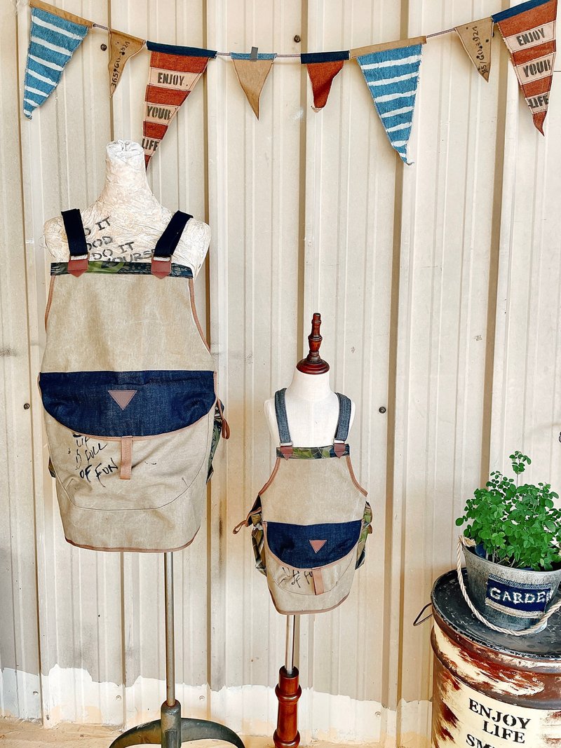 Hand-made denim stitching tooling style children's children's apron - ผ้ากันเปื้อน - ผ้าฝ้าย/ผ้าลินิน 