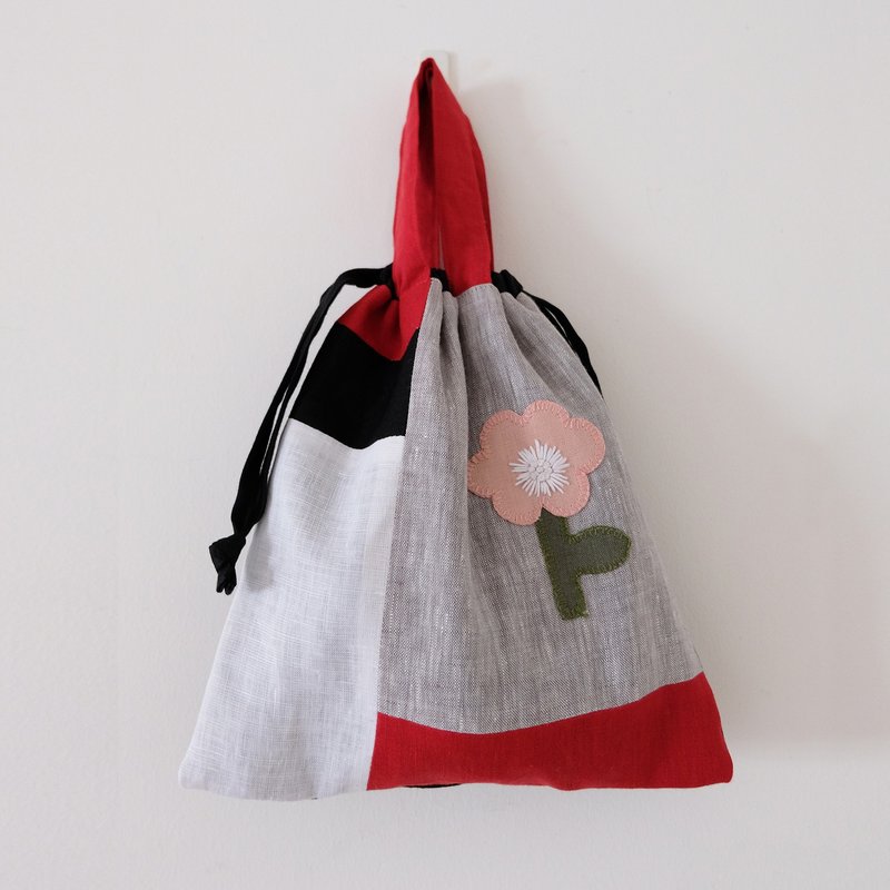 Blooming sunday drawstring pocket / Pink Chaba - Drawstring Bags - Cotton & Hemp Black