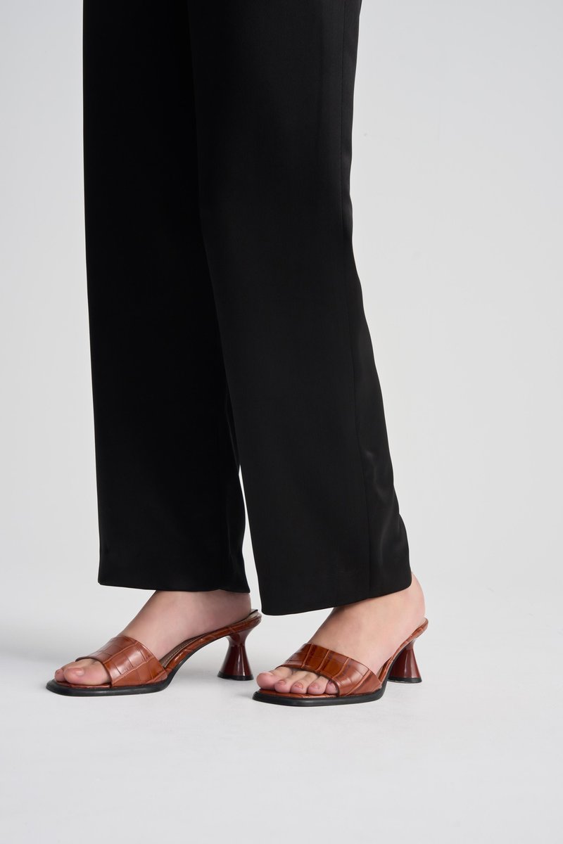 Shan Yong satin nine-point straight flat-waist suit wide pants (three-color) - Women's Pants - Other Materials 