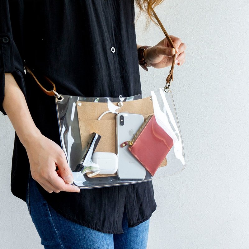 【 クリア サコッシュ -original- 】 PVC 夏 サマー バック ポシェット ショルダーバッグ フェス キャンプ レジャー 父の日 HP01K - ショルダーバッグ - 革 透明