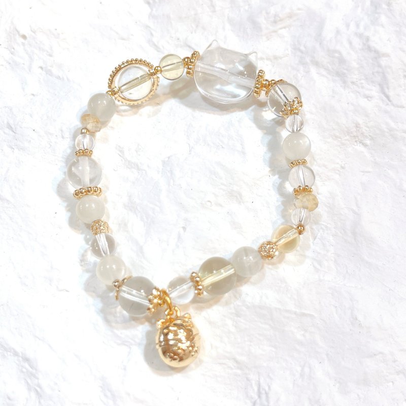 Purely beautiful crystal bracelet, birth year white crystal, moonstone, citrine, lucky crystal, white ghost - สร้อยข้อมือ - คริสตัล หลากหลายสี