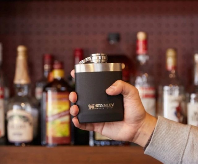 Stanley Master Unbreakable Hip Flask