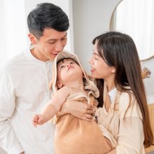 【マミー愛宝バッグ】オーガニックコットンエプロン風バスタオルギフトボックス（台湾製） - エルクフルムーンギフトボックス