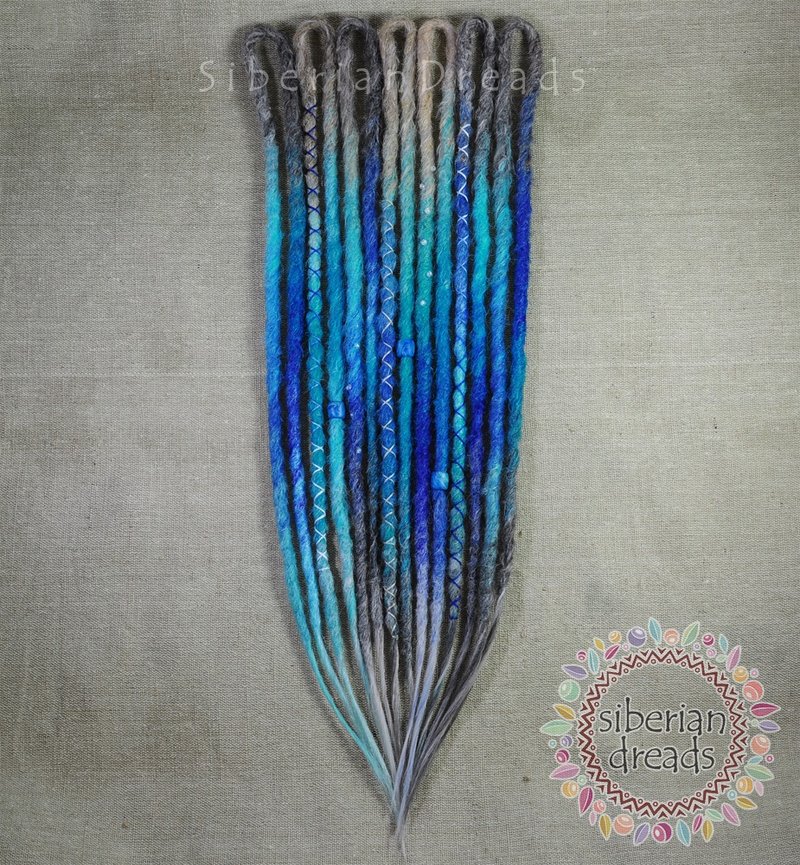 Water Colour Accent Dreadlocks / Grey Blue tone combination crochet dreads. - 髮夾/髮圈 - 其他材質 藍色