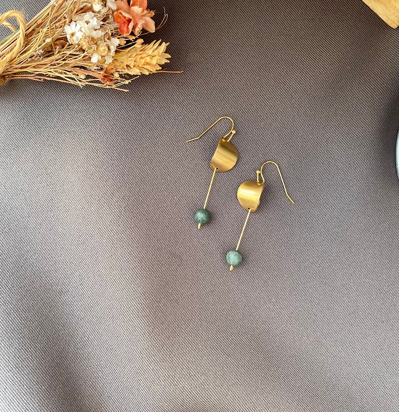 Hand Bronze pin earrings / cramping - ต่างหู - ทองแดงทองเหลือง สีทอง