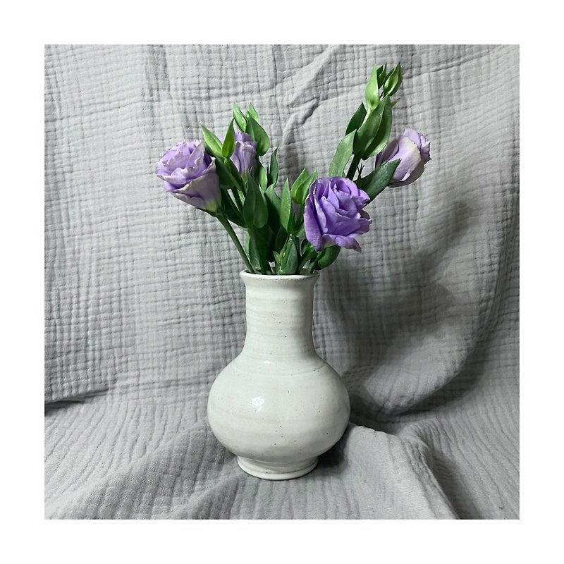 【Made in Hong Kong】手作り陶器 - シンプルなデザイン - フラワーウェア - 花瓶・植木鉢 - 陶器 