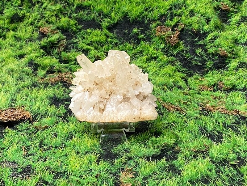 天然原礦能量白水晶簇 消磁淨化 開運 辦公室 風水 擺件 入厝禮物 - 擺飾/家飾品 - 水晶 多色