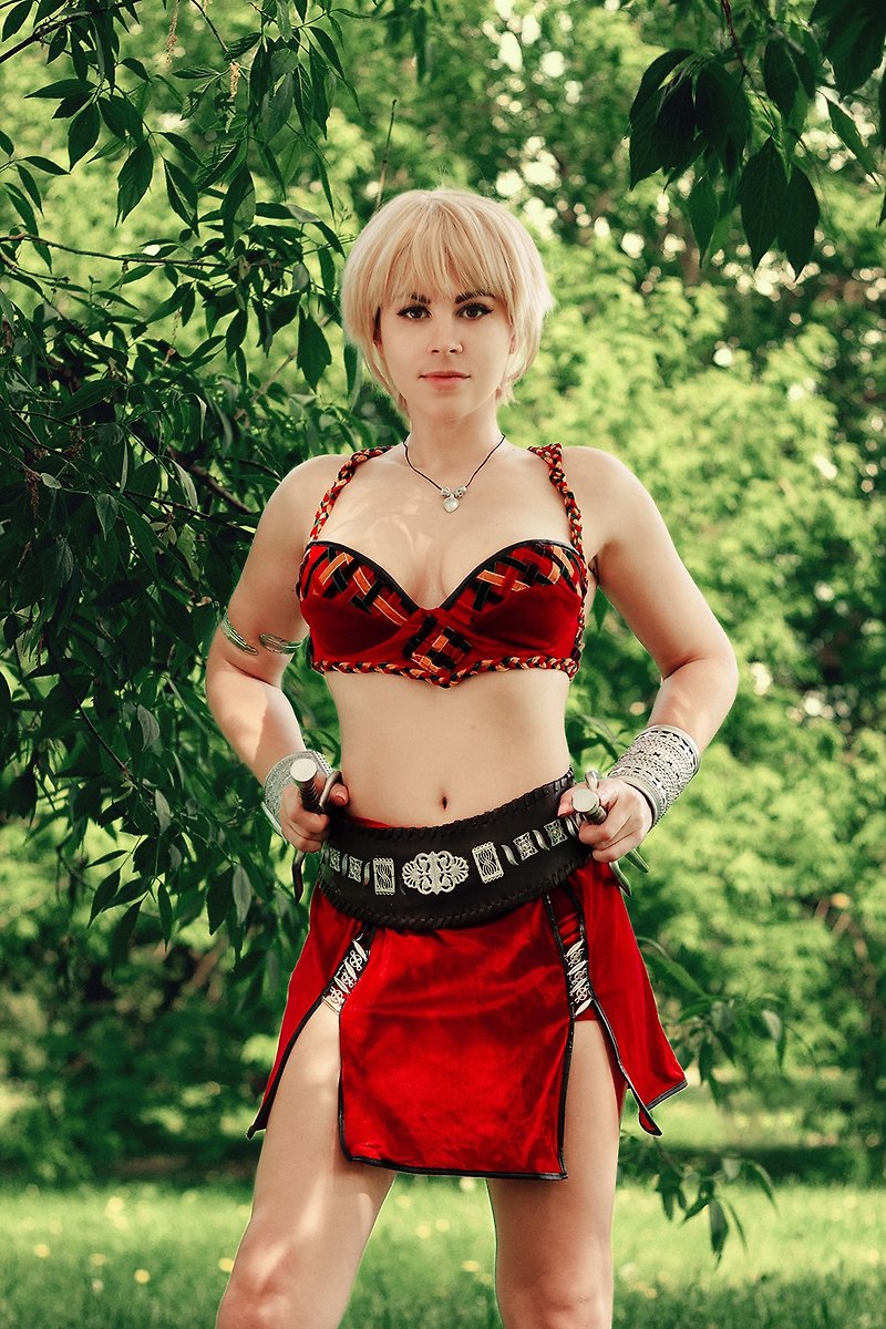 Gabrielle from Xena the Warrior princess cosplay ready to ship - อื่นๆ - วัสดุอื่นๆ สีแดง