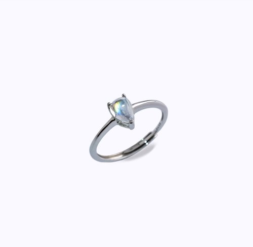 安珠 AND JEWEL 每天配戴的天然寶石 AND 月光石 藍色 水滴 5*7mm 戒指 經典系列 Pear 天然寶石