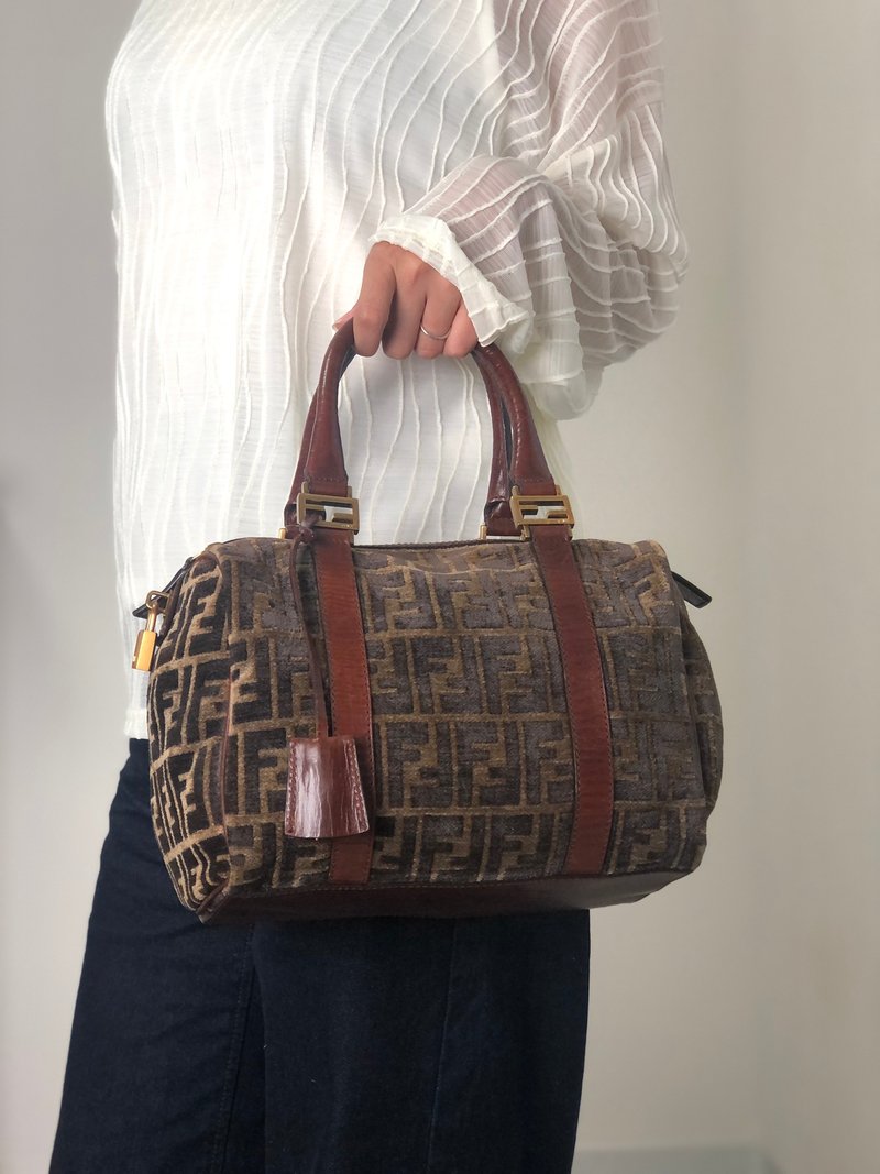 【Direct from Japan Luxury Brand Pre-owned Bag】FENDI Fendi Zucca Handbag Brown Velour Leather Mini Boston Vintage g7vd3e - กระเป๋าถือ - ผ้าฝ้าย/ผ้าลินิน สีนำ้ตาล