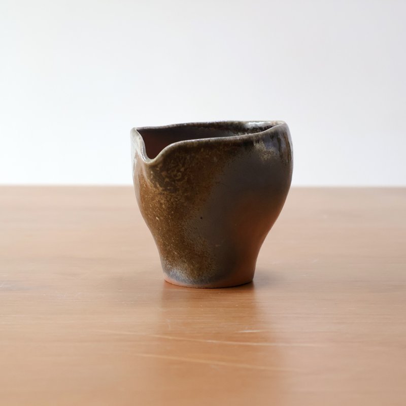 緋紅 柴燒陶手捏茶海 - 茶壺/茶杯/茶具 - 陶 咖啡色