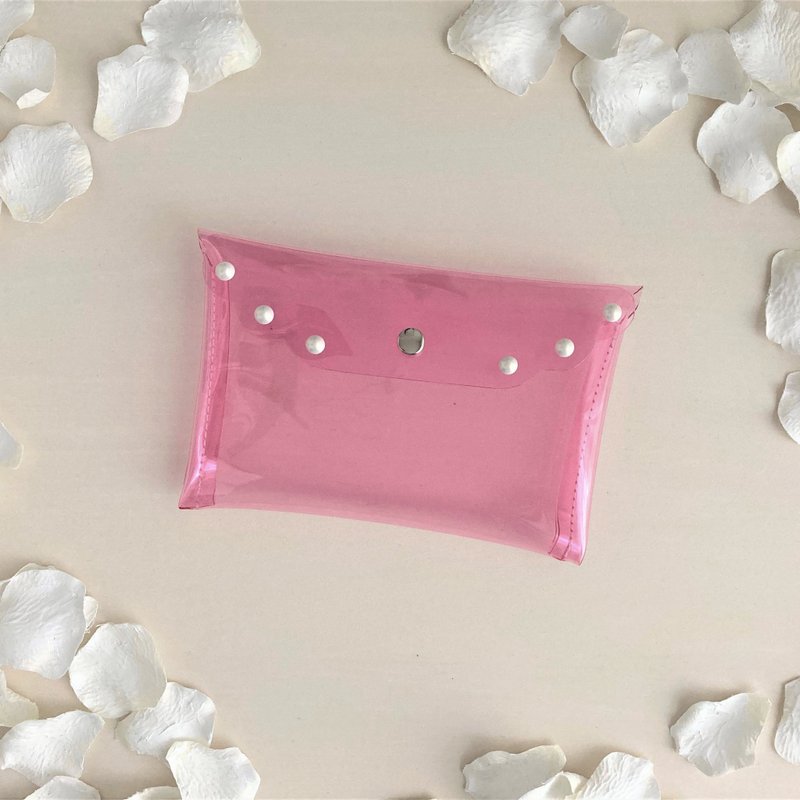 PVC scalar stud flat pouch light pink - กระเป๋าเครื่องสำอาง - วัสดุอื่นๆ สึชมพู