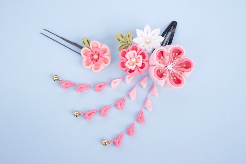 Cute mini bouquet hair ornament, pink gradation, hairpin, knob, plum - Hair Accessories - Silk Pink