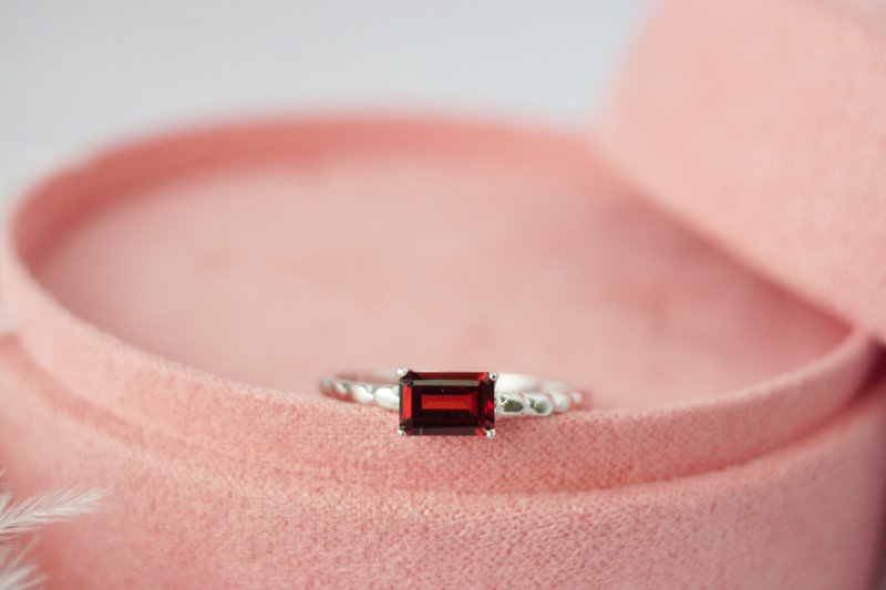Natural Garnet Silver Ring - 戒指 - 純銀 紅色