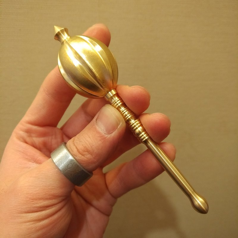 H62 solid brass 1:6 miniature golden melon hammer, mini Chinese ancient weapon - ของวางตกแต่ง - ทองแดงทองเหลือง 