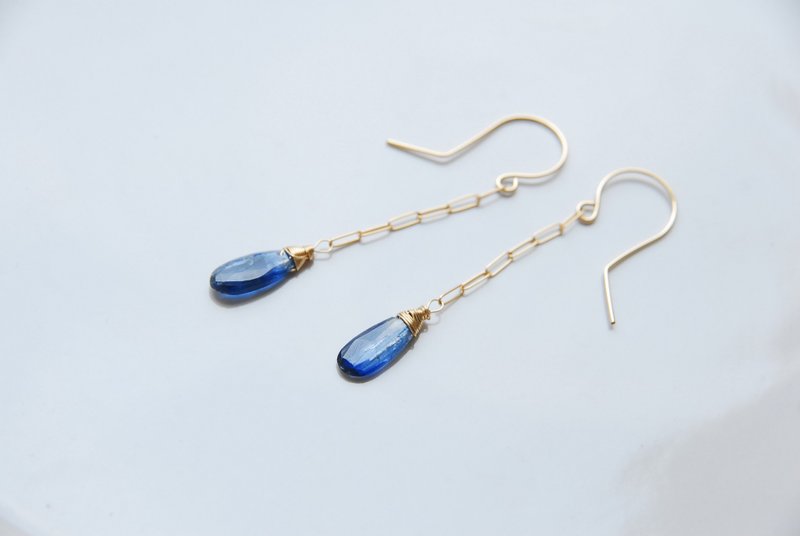 Long and narrow pear shape kyanite earrings 14kgf - ต่างหู - เครื่องประดับพลอย สีน้ำเงิน