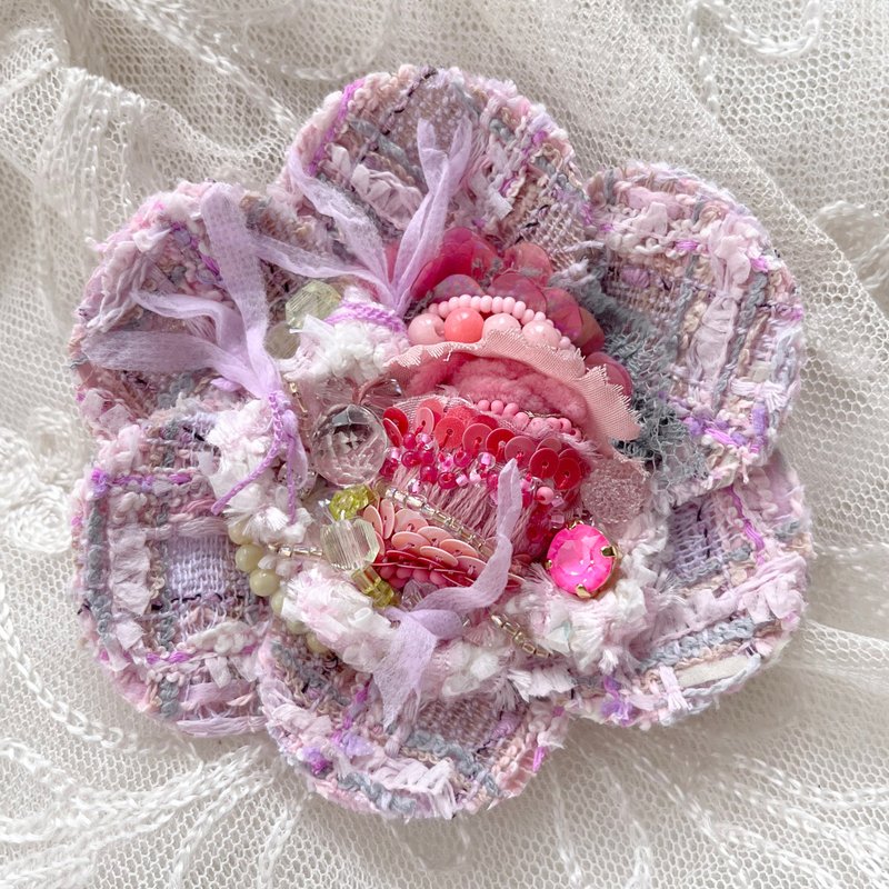 Corsage Brooch No.66  Handmade Accessory - Corsages - Cotton & Hemp 